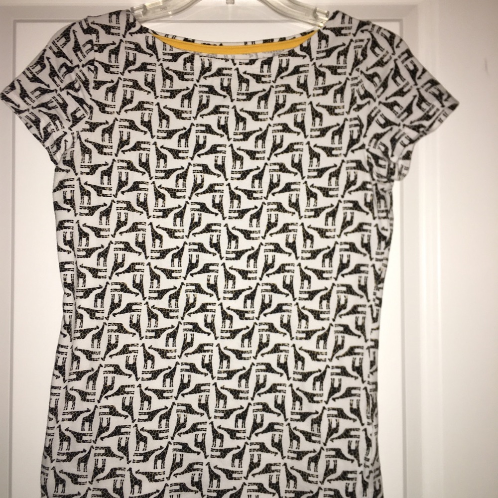 NWOT Jones NY Sport T shirt with giraffes